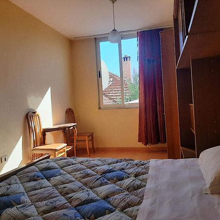 Enki'S Guesthouse Tiranë Ngoại thất bức ảnh