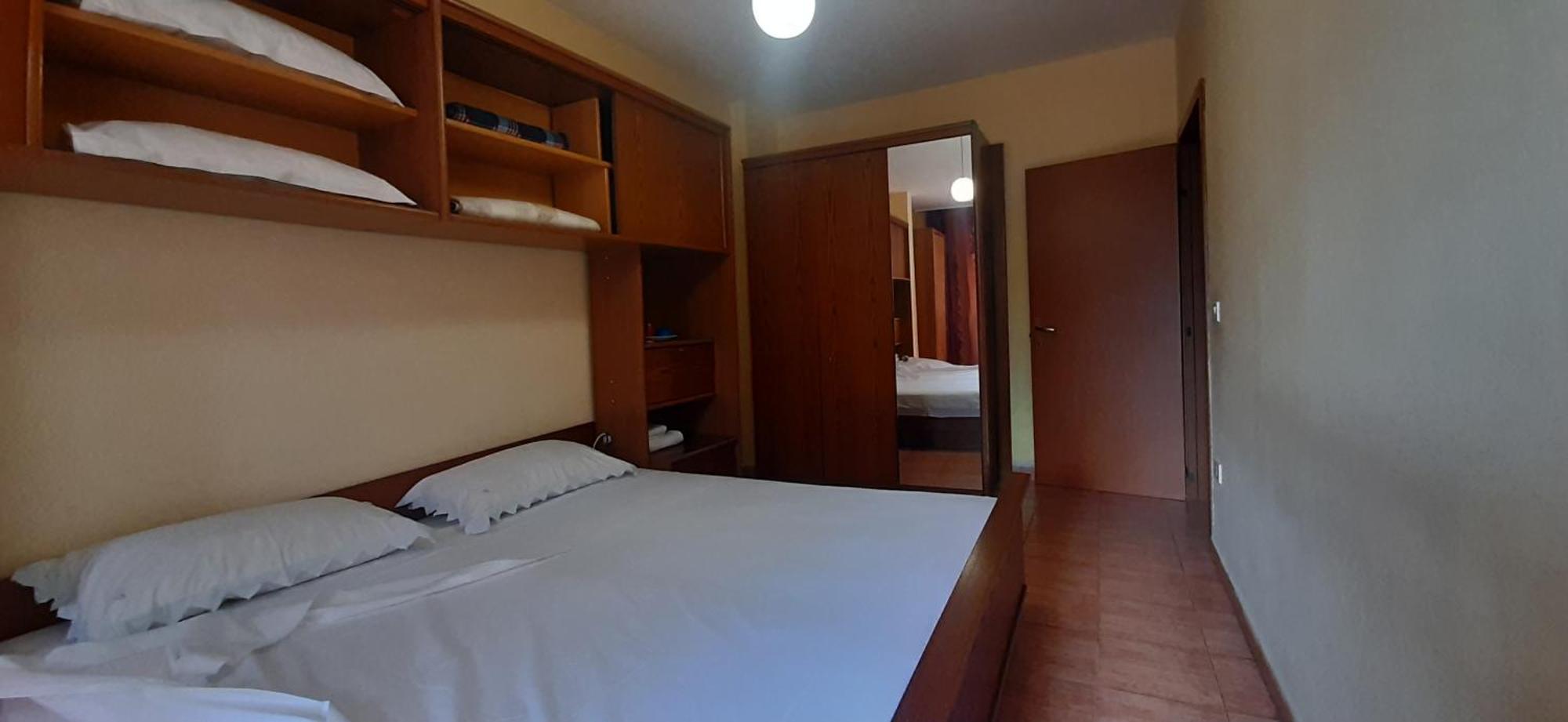 Enki'S Guesthouse Tiranë Ngoại thất bức ảnh