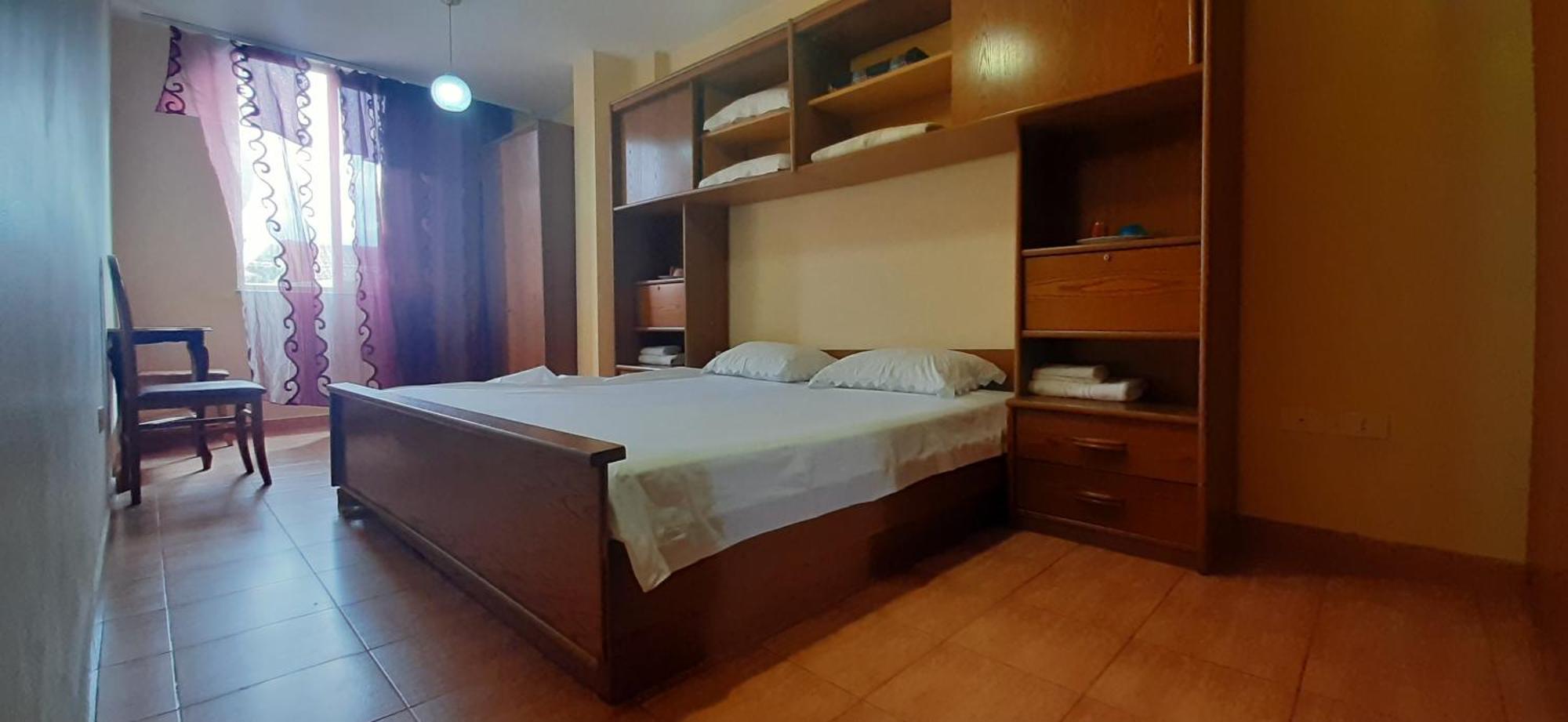 Enki'S Guesthouse Tiranë Ngoại thất bức ảnh